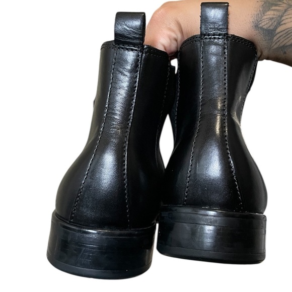 ECCO | Men’s CityTray Water-Resistant Leather Chelsea Boots | Men’s 9-9.5 - Picture 6 of 9